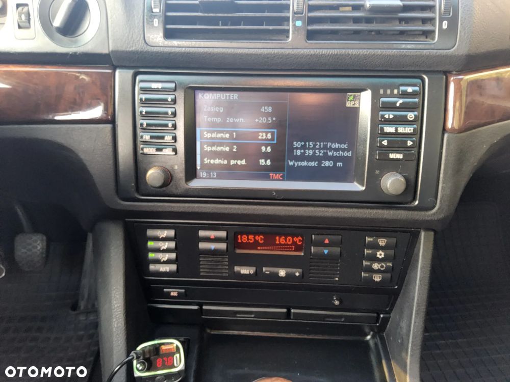 BMW Seria 5 520d - 28
