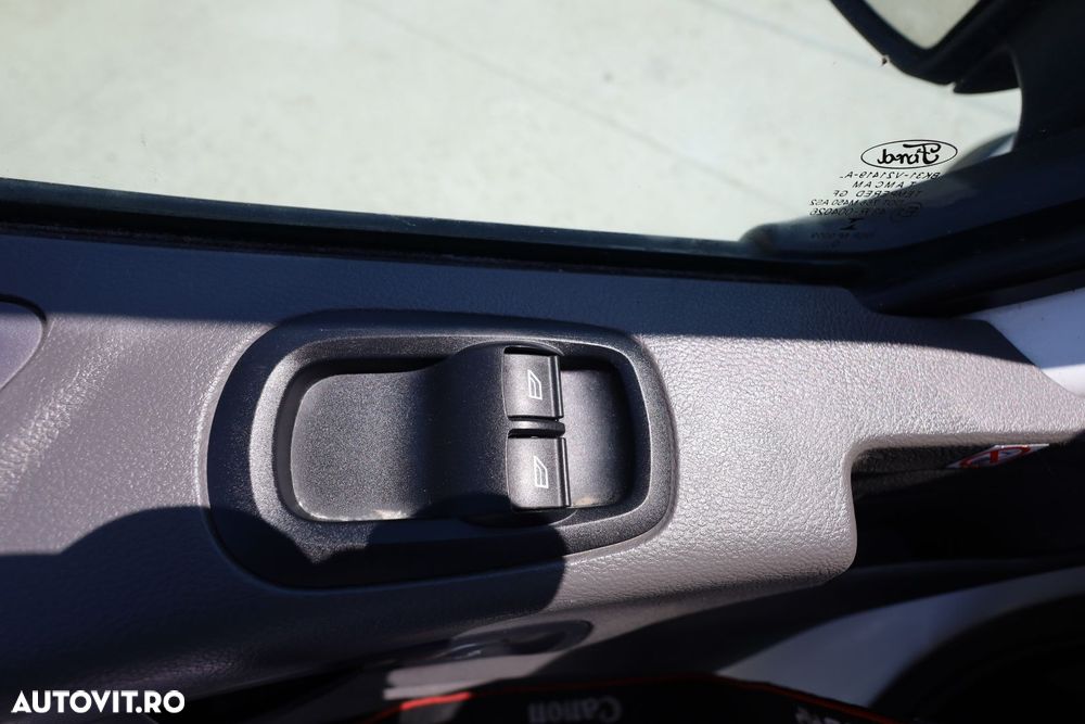 Ford Transit - 18