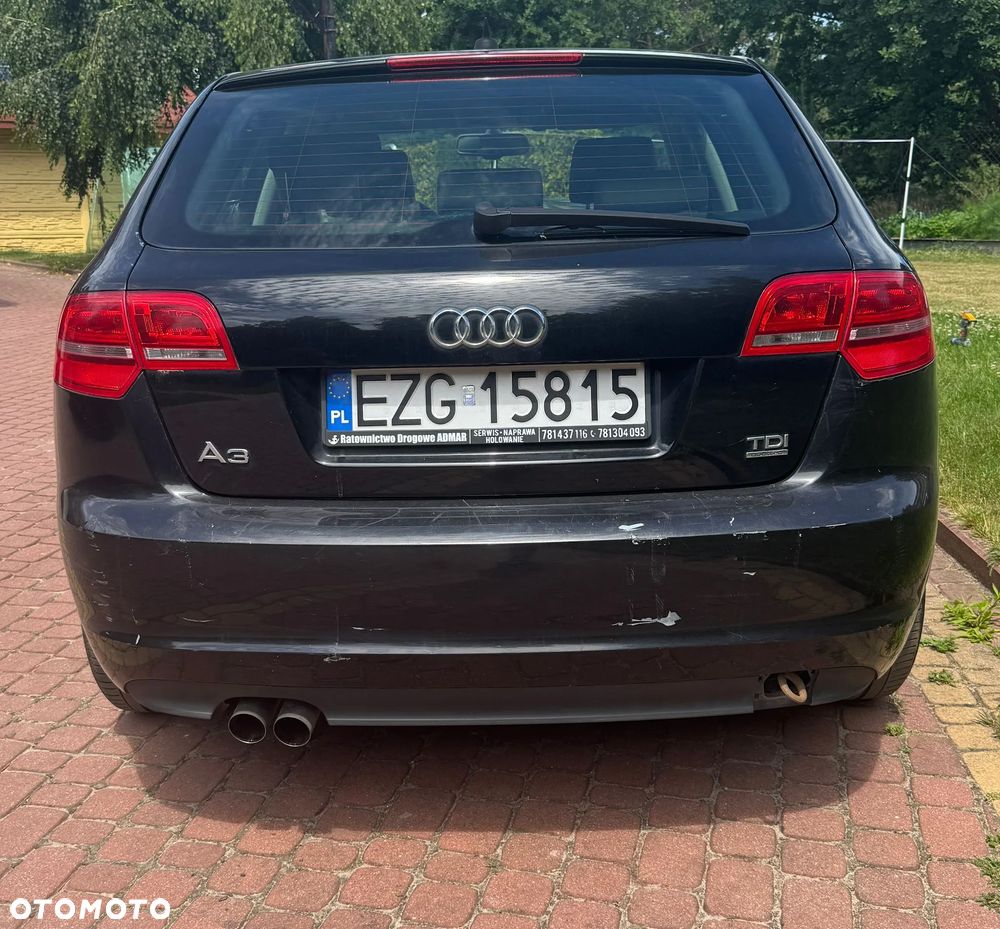 Audi A3 Sportback 2.0 TDI DPF quattro Ambition - 4