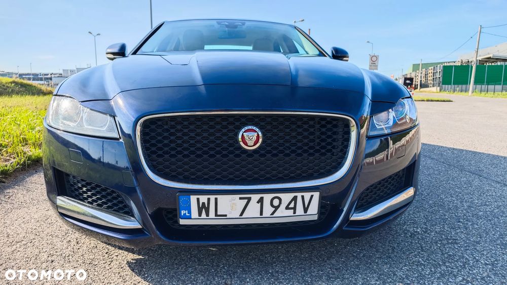 Jaguar XF - 22