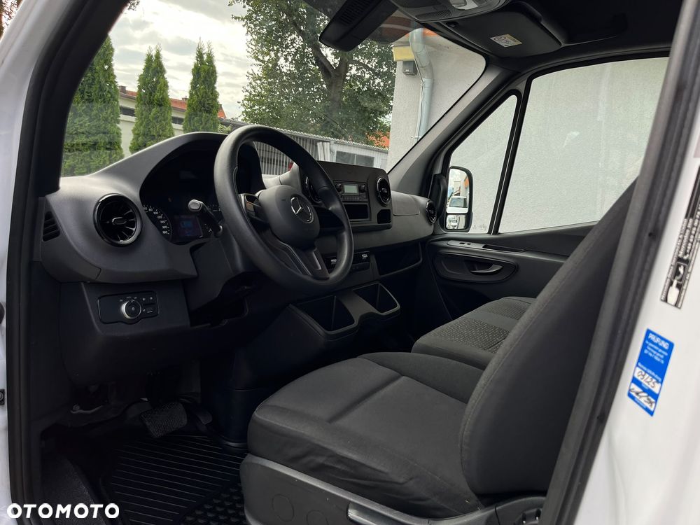 Mercedes-Benz Sprinter 319 4x4 - 36