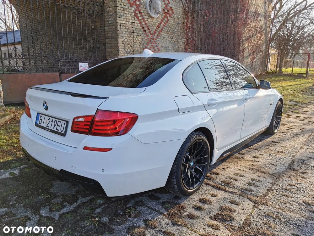 BMW Seria 5 525d xDrive - 8