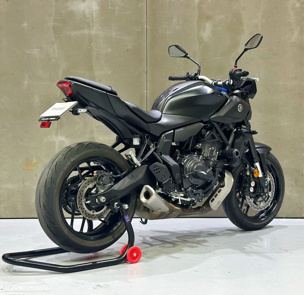 Yamaha MT-07 - 11