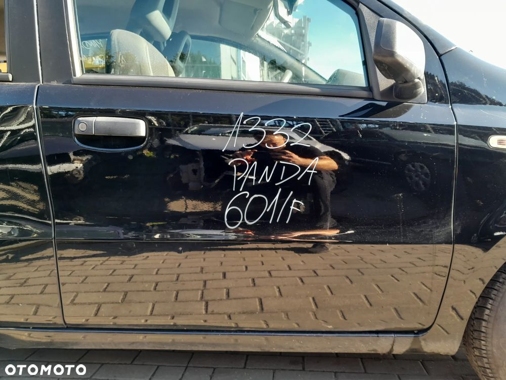 FIAT PANDA DRZWI PRAWE PRZEDNIE PRAWY PRZÓD KOLOR: 601/F - 1