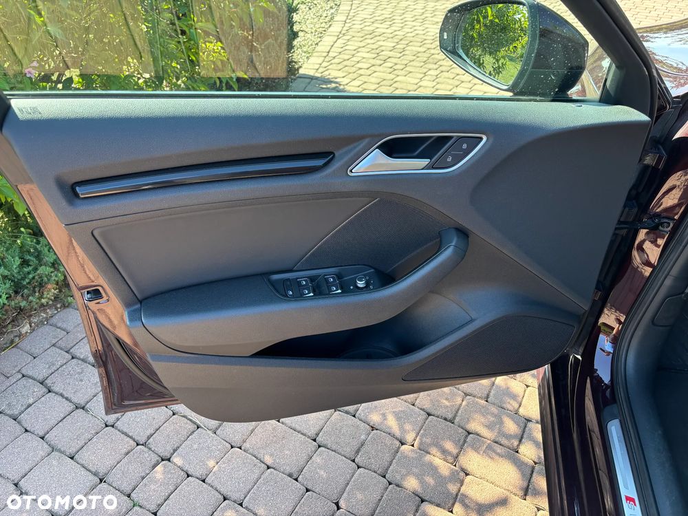 Audi A3 Sportback 2.0 TDI S line Sportpaket - 11