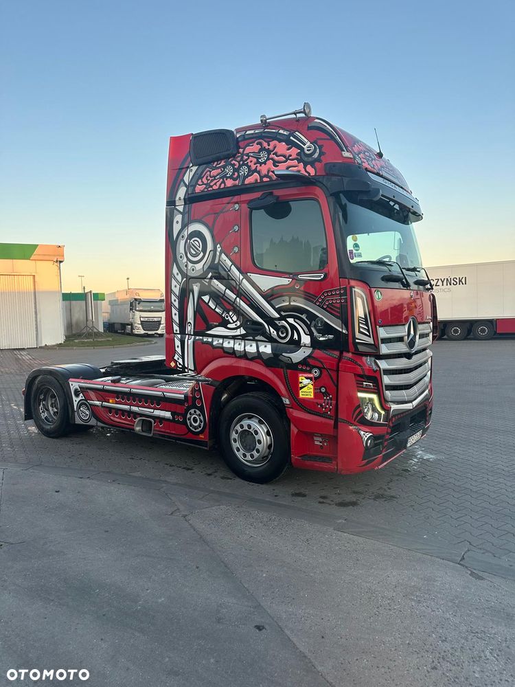 Mercedes-Benz ACTROS 1848 GIGA SPACE Salonka - 7