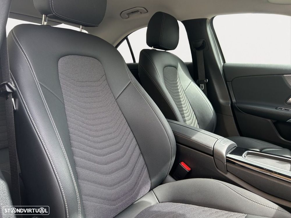 Mercedes-Benz A 180 Limousine d - 14