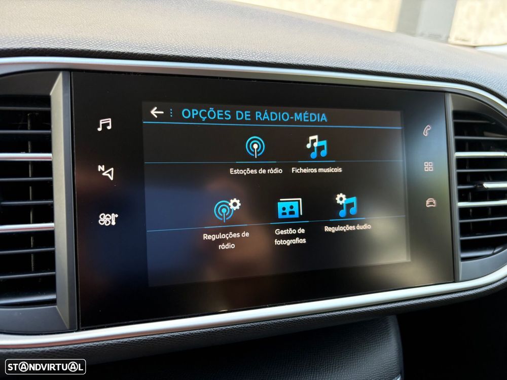 Peugeot 308 SW 1.2 PureTech Style - 32