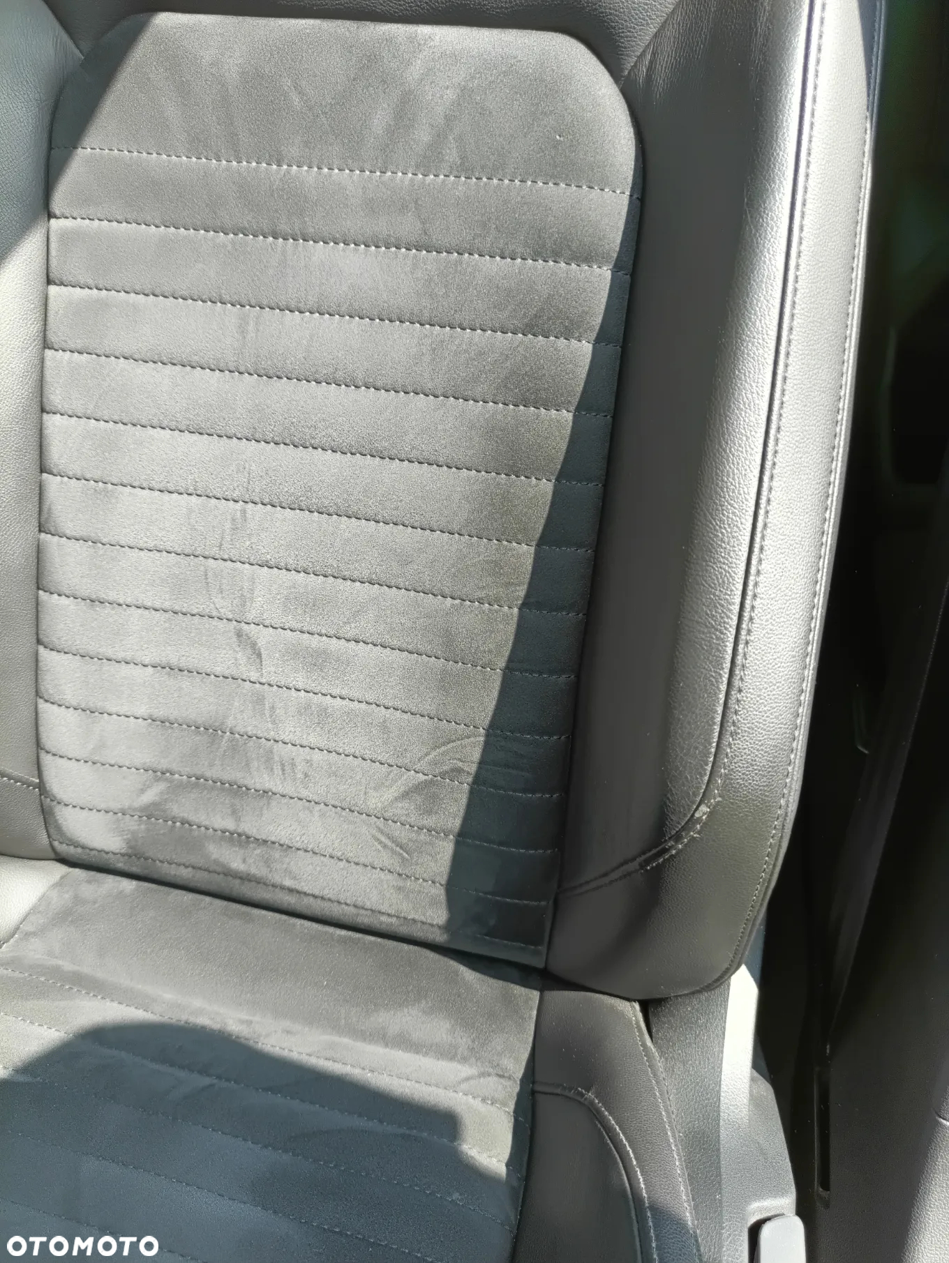 Volkswagen Passat - 15