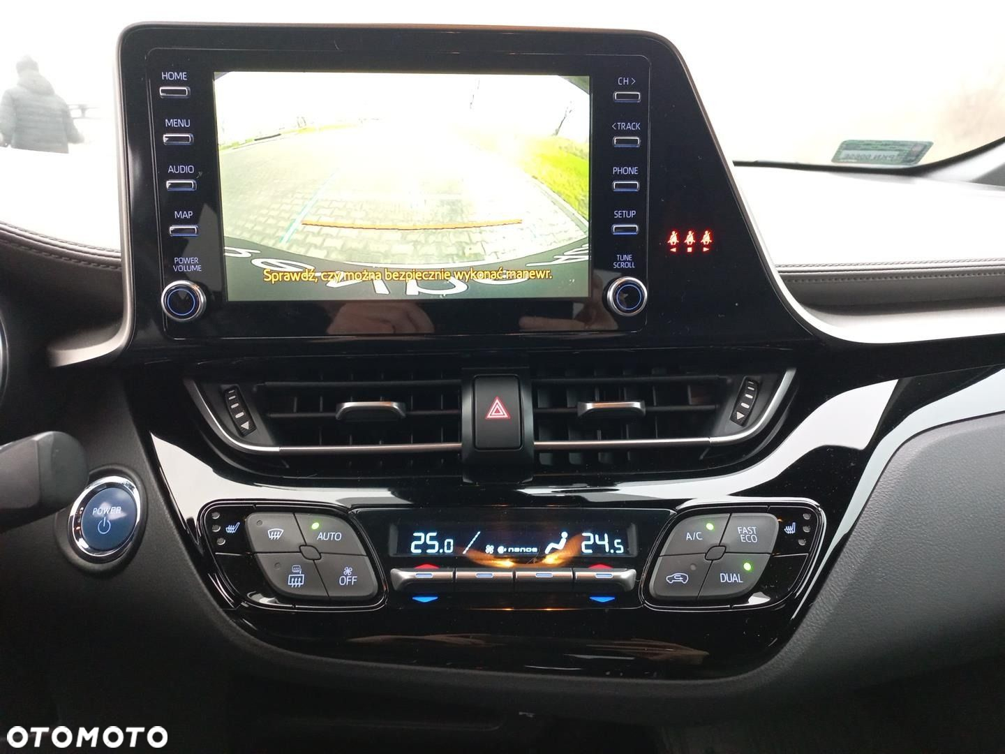 Toyota C-HR - 23