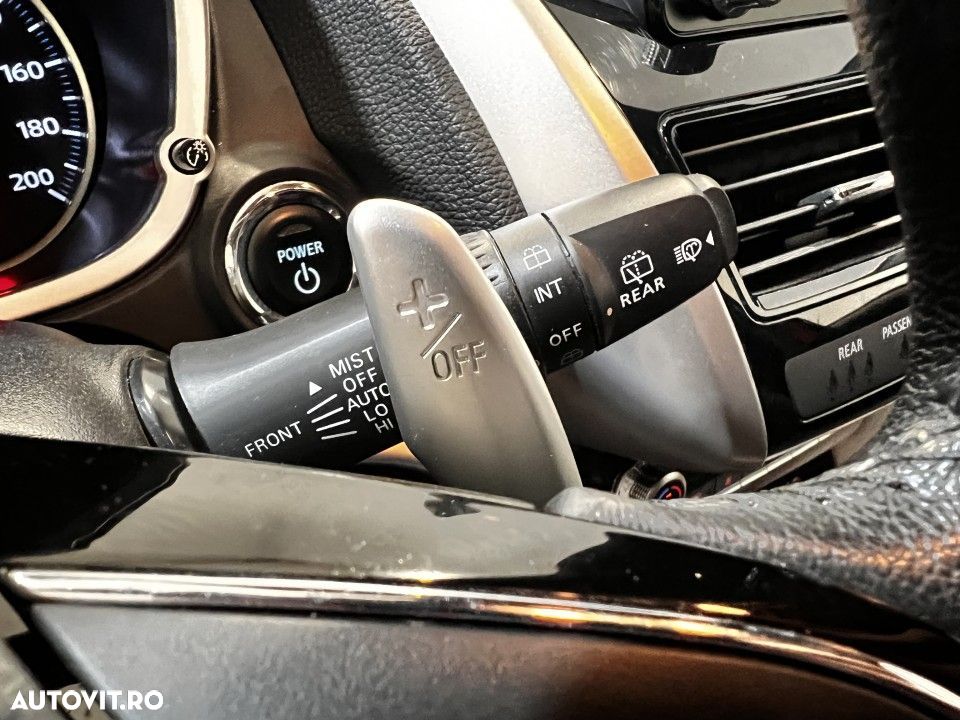 Mitsubishi Eclipse-Cross - 24