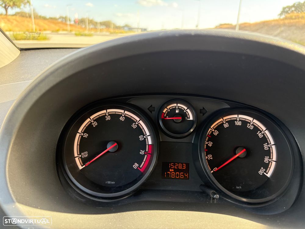 Opel Corsa 1.2 Go! FlexFuel - 42