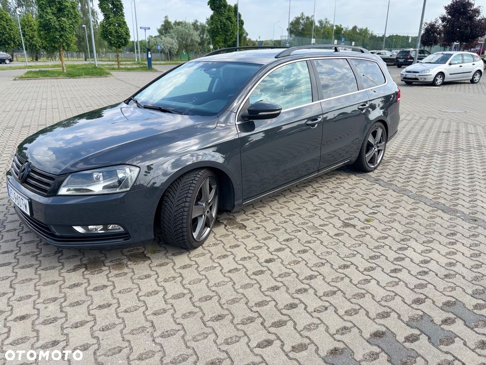 Volkswagen Passat 1.6 TDI DPF BlueMot Comfortline - 3