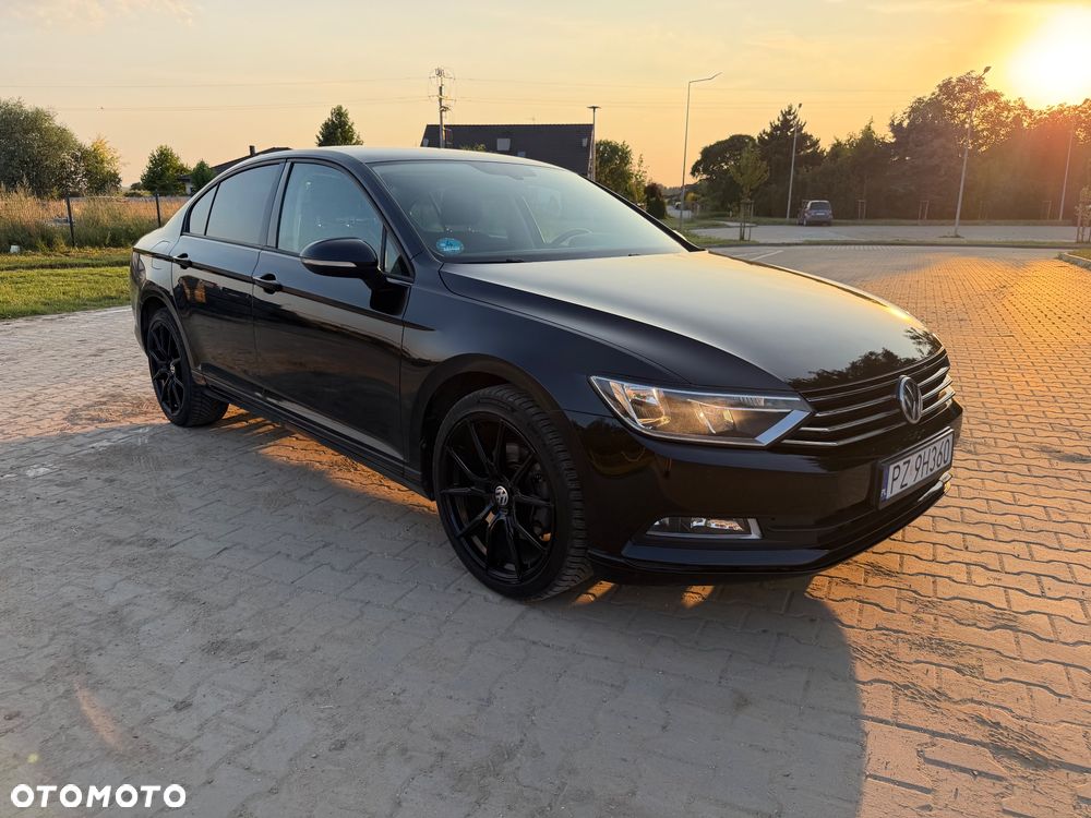 Volkswagen Passat - 2