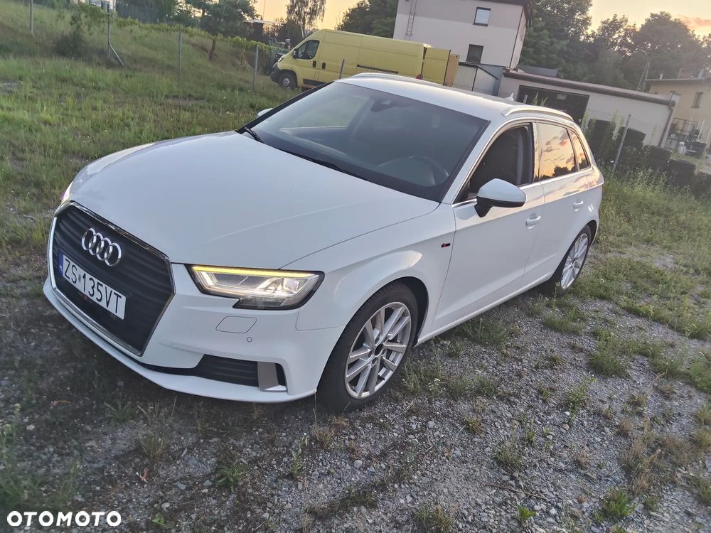 Audi A3 Sportback - 1