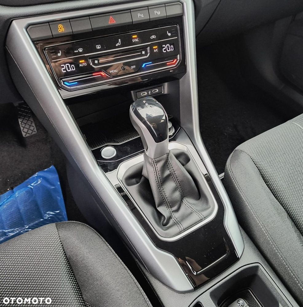 Volkswagen T-Roc - 19