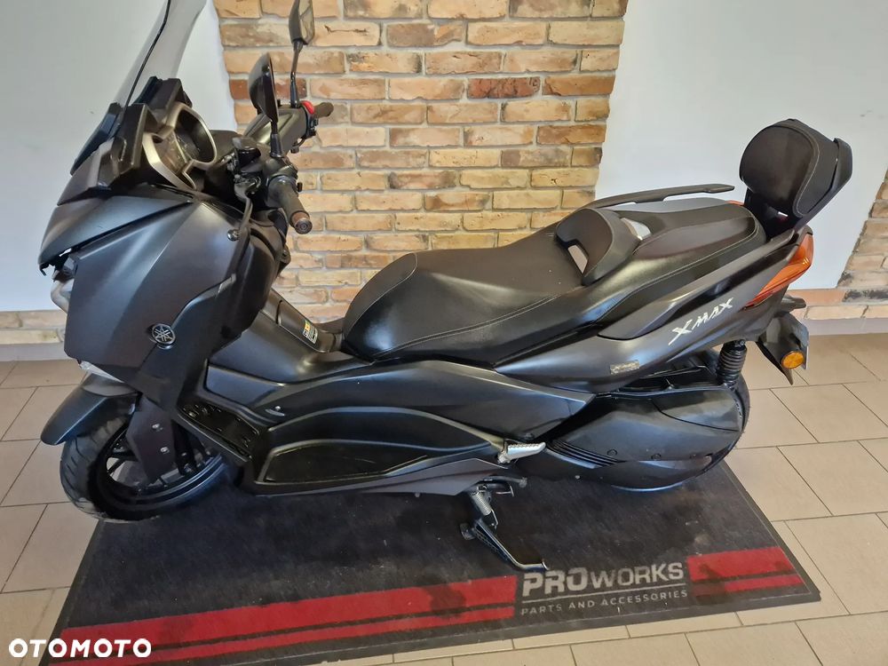 Yamaha X-max - 9