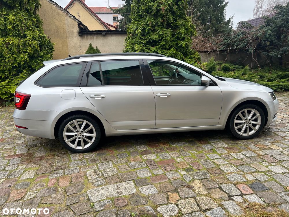 Skoda Octavia 1.6 TDI DSG Ambition - 7