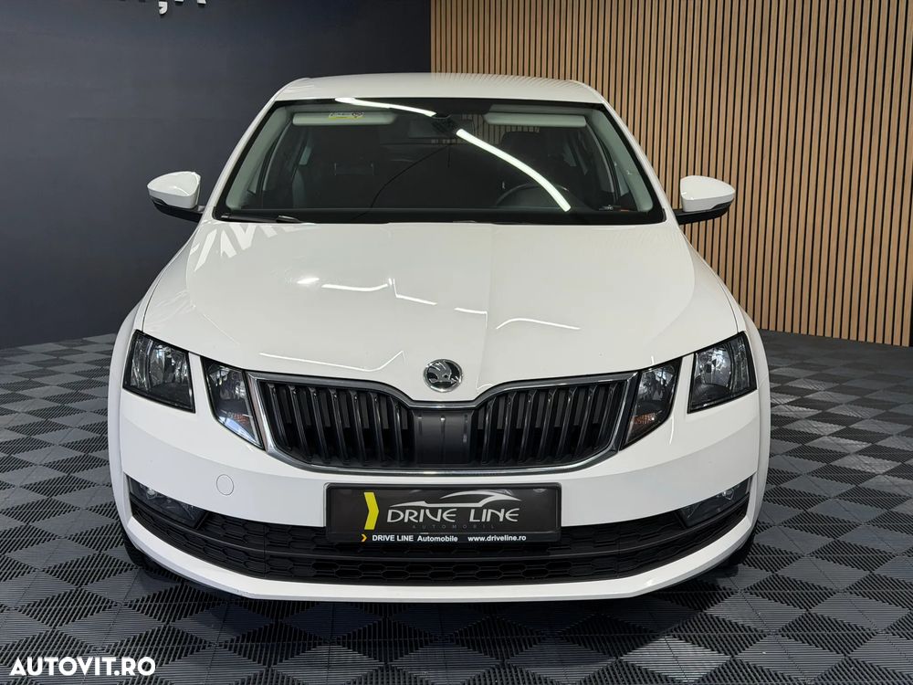 Skoda Octavia Combi Diesel 1.6 TDI Active - 3