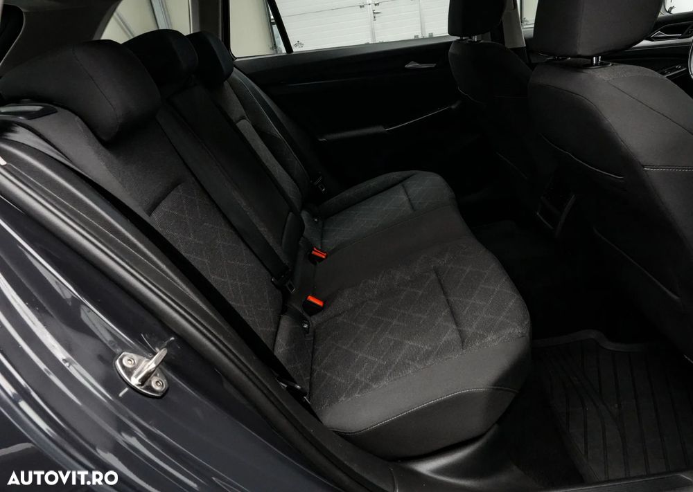 Volkswagen Golf 2.0 TDI DSG Style - 16