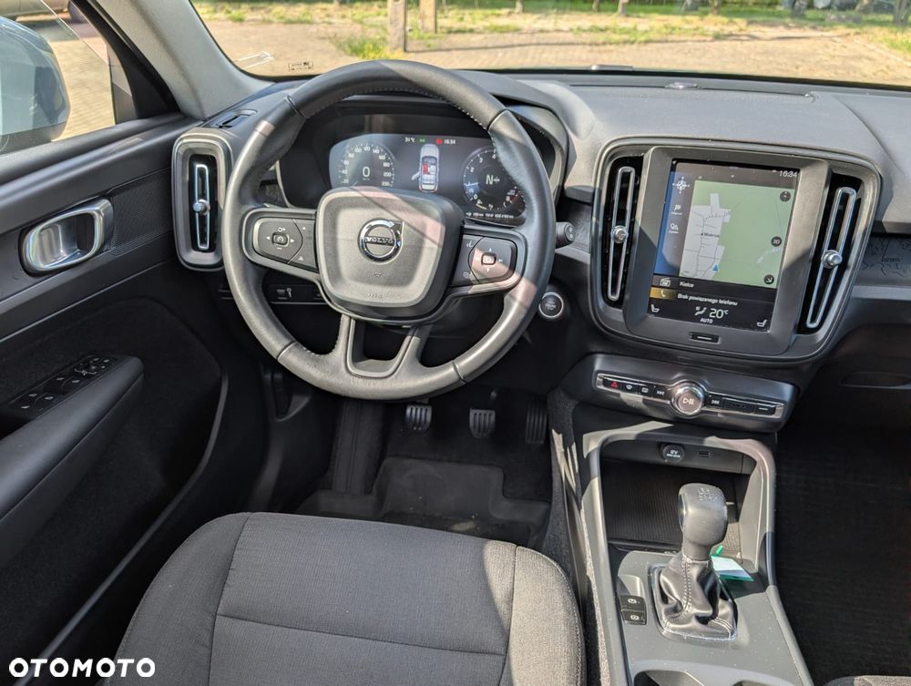 Volvo XC 40 T3 - 18