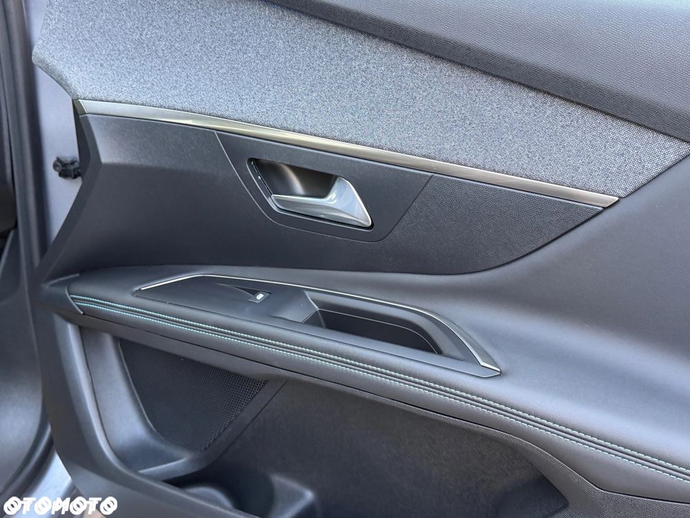 Peugeot 3008 BlueHDi 130 Stop & Start EAT8 Allure - 38