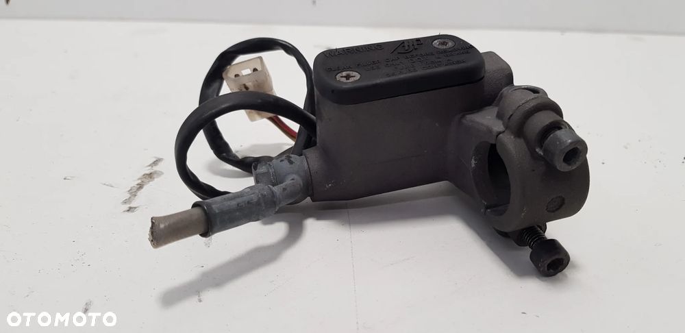 Peugeot XPS 125 pompa hamulca przód - 3