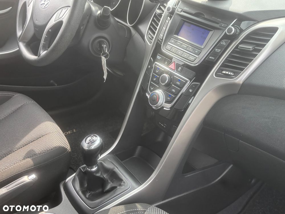 Hyundai i30 1.4 Classic + - 22