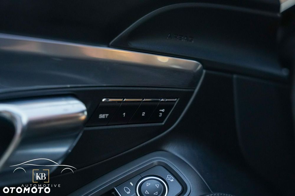 Porsche 911 Carrera S PDK - 22