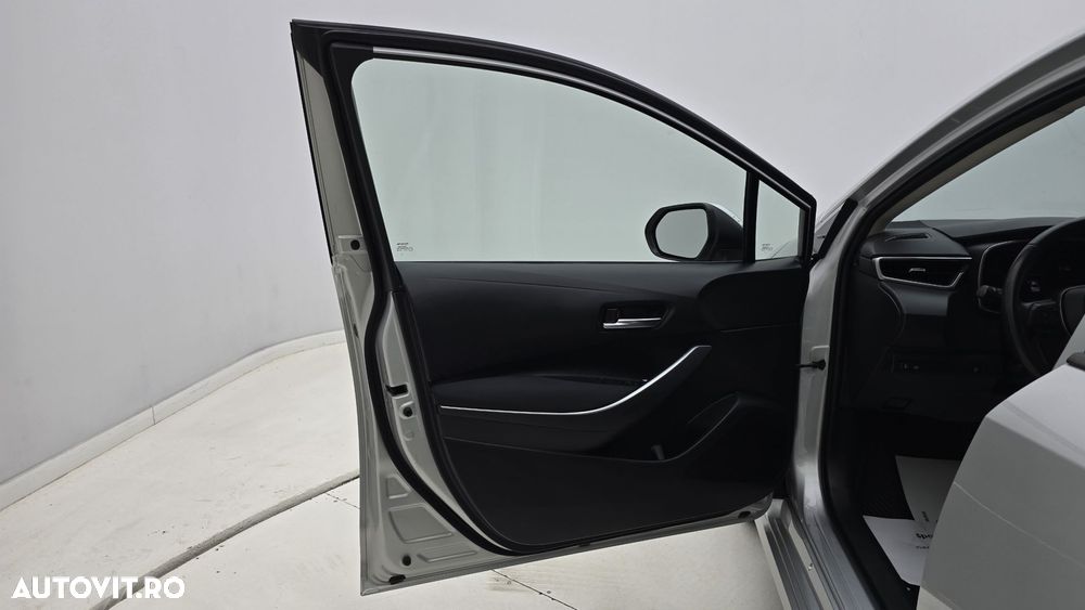 Toyota Corolla - 10