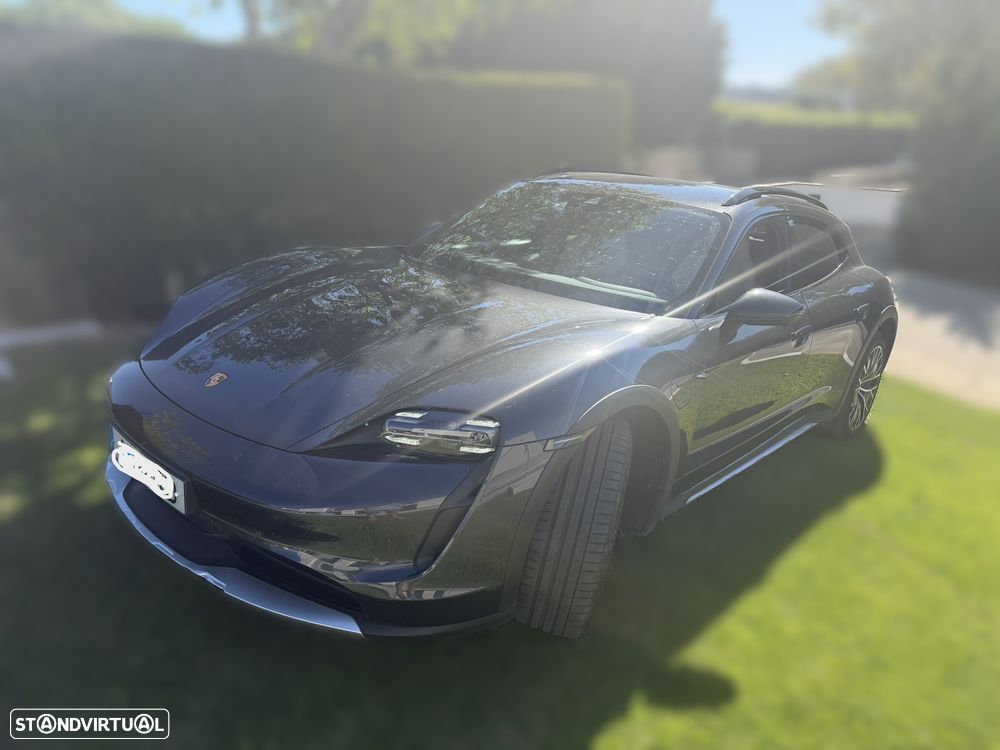 Porsche Taycan Cross Turismo
