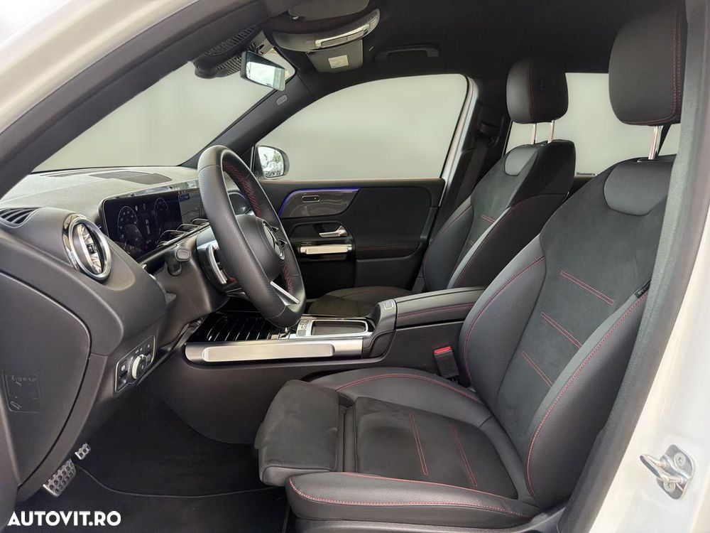 Mercedes-Benz GLB 220 4MATIC MHEV - 13