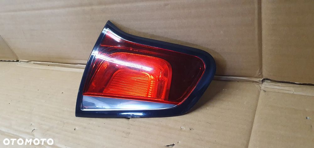 Lampa prawy tył tylna prawa w klapę Citroen C3 II 9803934280 - 4