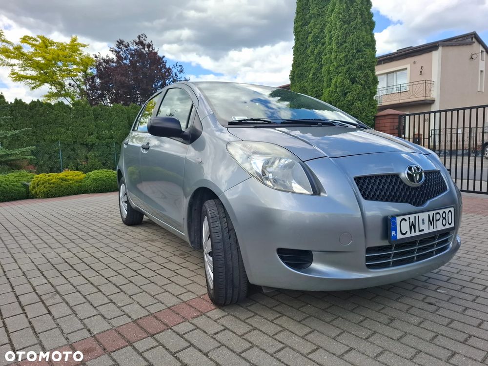 Toyota Yaris 1.0 VVT-i Luna - 1