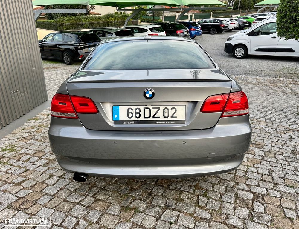 BMW 320 d Coupe - 14