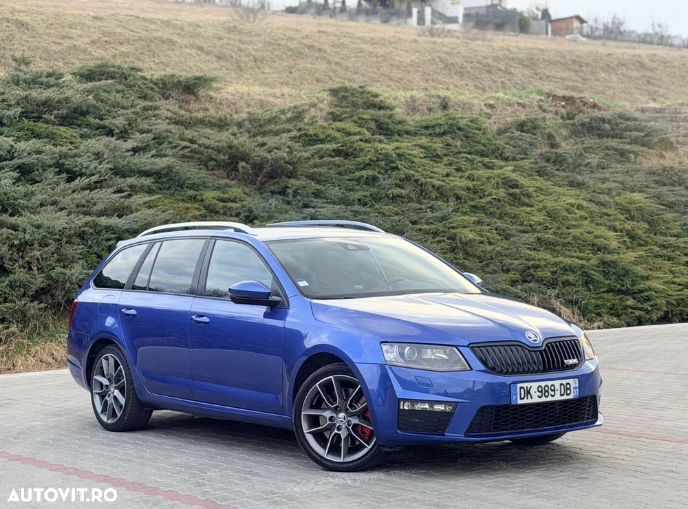 Skoda Octavia 2.0 TDI DSG RS - 1