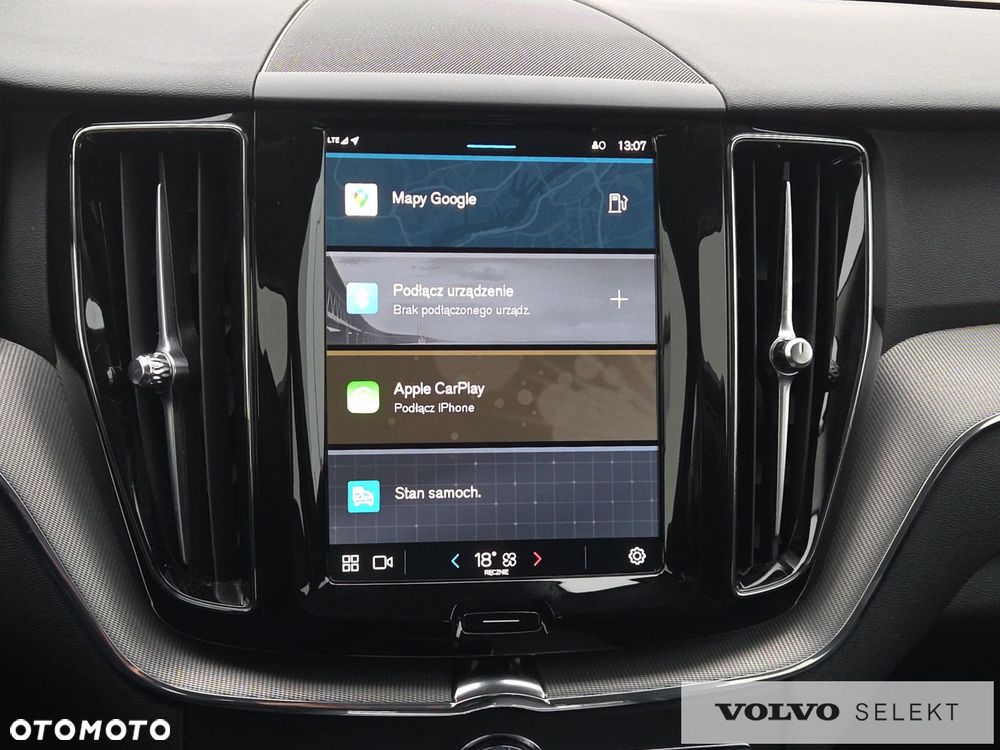 Volvo XC 60 B5 B AWD Plus Dark - 18