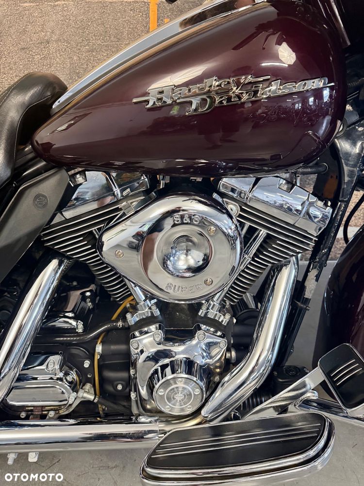 Harley-Davidson Touring Street Glide - 8