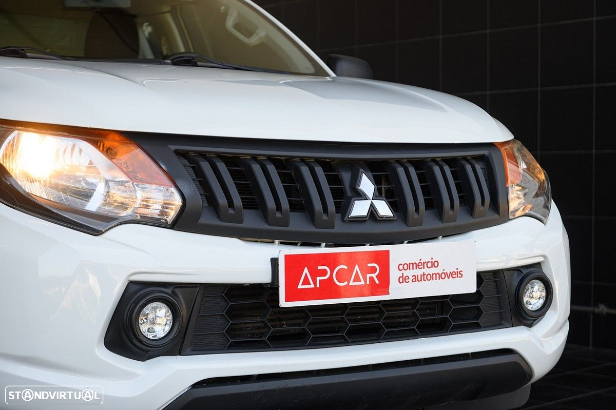 Mitsubishi L200 2.4 DI-D CD Invite Space Cab 3L 4WD - 9