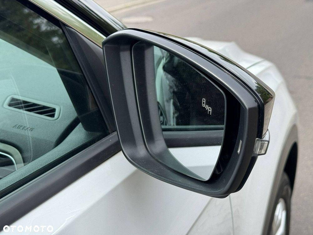 Volkswagen T-Roc 1.5 TSI ACT Advance DSG - 11