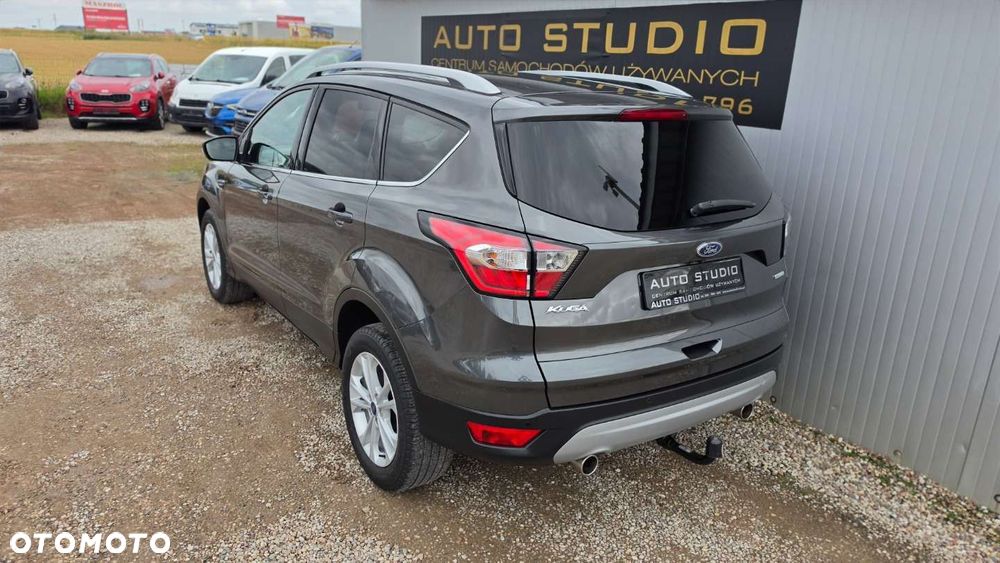 Ford Kuga 1.5 EcoBoost 2x4 Titanium - 40