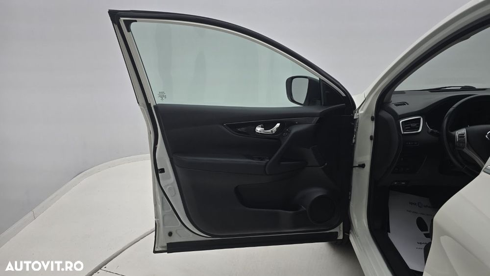 Nissan Qashqai - 11