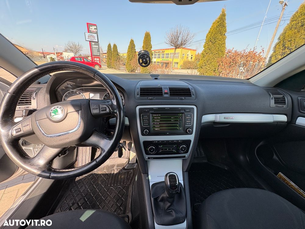 Skoda Octavia 2.0 TDI Business - 12