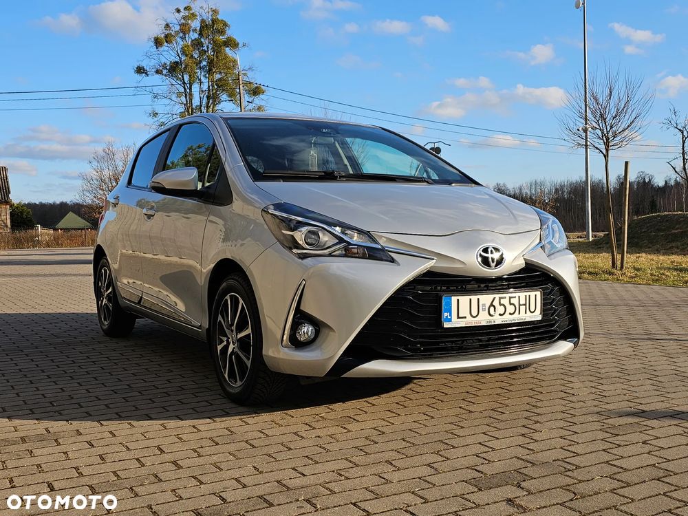Toyota Yaris 1.5 Premium - 1