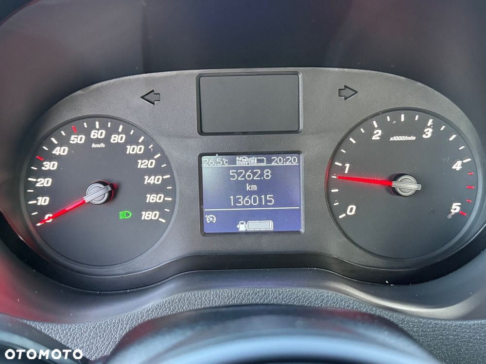 Mercedes-Benz Sprinter - 23