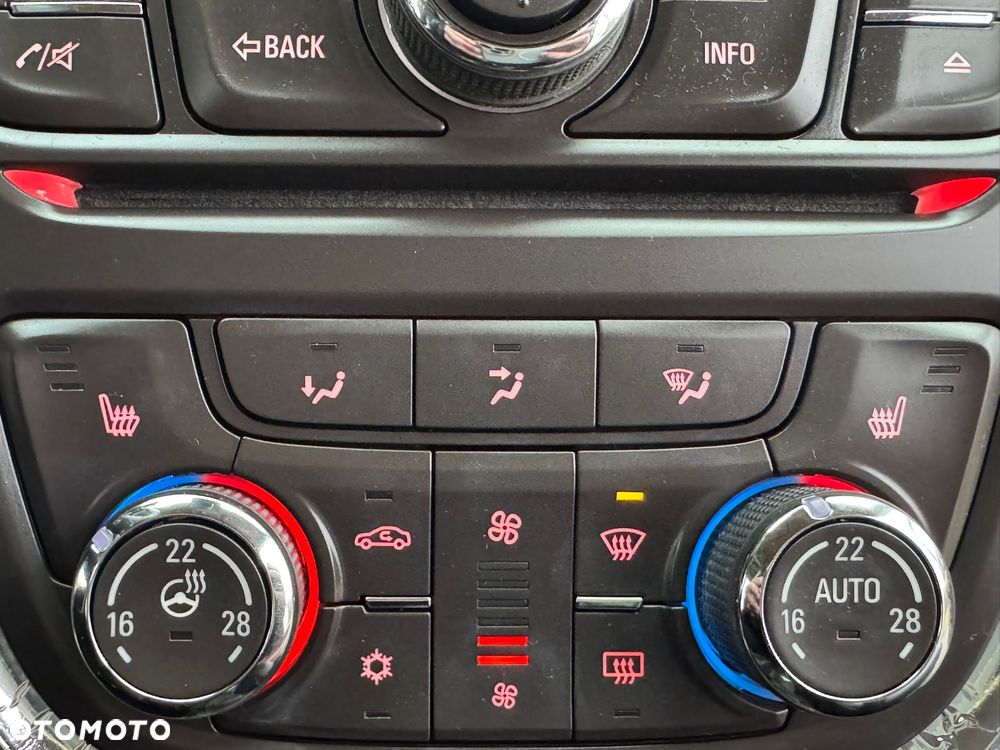 Opel Mokka 1.4 T Cosmo EU6 - 30