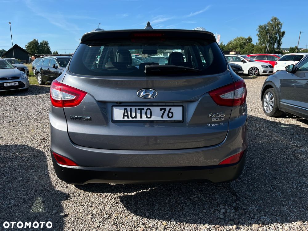 Hyundai ix35 1.7 CRDi 2WD blue Finale Gold - 4