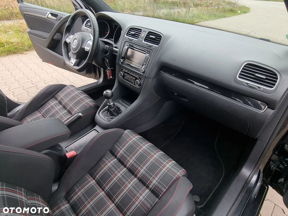 Volkswagen Golf 2.0 GTI - 24