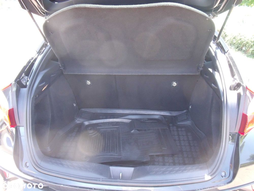 Toyota C-HR - 6