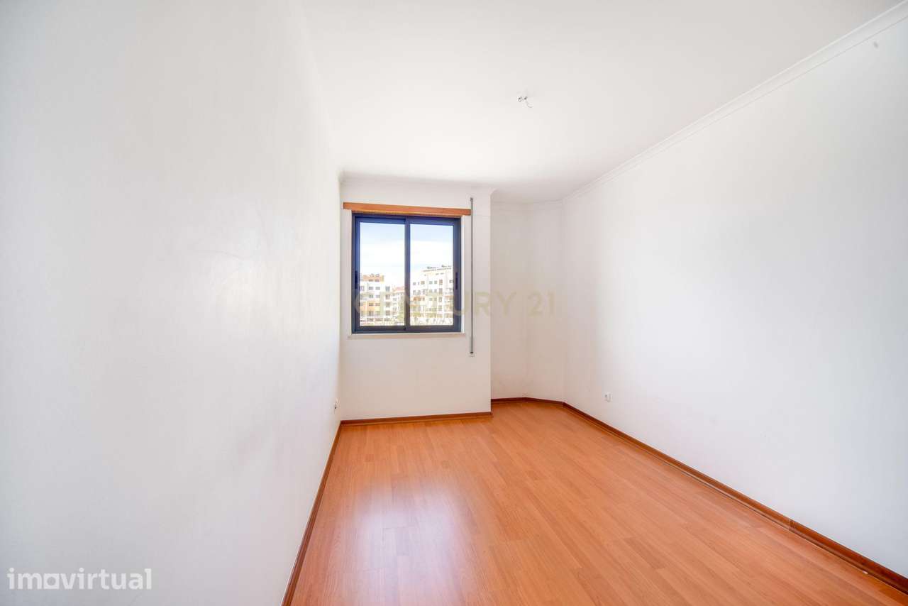 T2 com 108 m², Garagem e Elevador – Avenida Pedro Nunes, Montijo - Grande imagem: 4/30